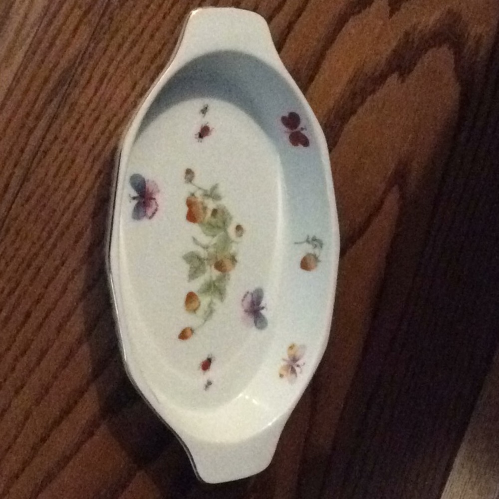 Vintage ardult oven to table cookware strawberries